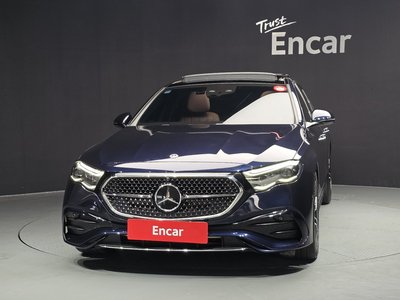MERCEDES-BENZ E-CLASS - 2