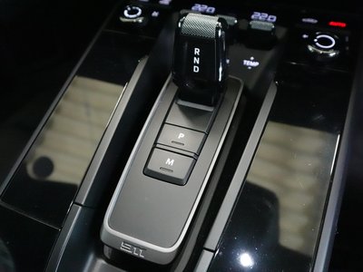 صورة مصغرة 42 لـ 2024 Porsche 911
