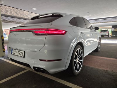 PORSCHE CAYENNE - 4