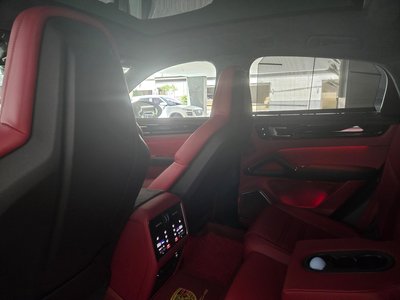 PORSCHE CAYENNE - 5