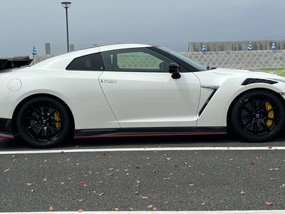 NISSAN GT-R 3.8 NISMO 4WD - 3