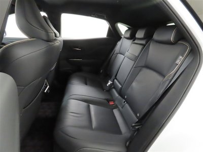 صورة مصغرة 32 لـ 2025 Toyota CROWN SPORT