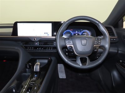 صورة مصغرة 13 لـ 2025 Toyota CROWN SPORT
