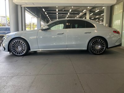 MERCEDES-BENZ E-CLASS - 3