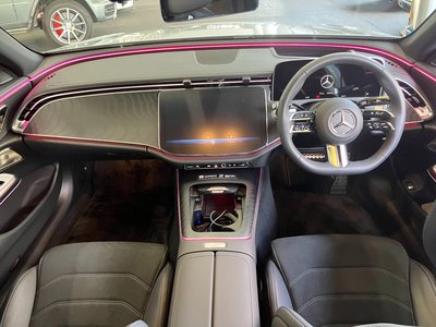 MERCEDES-BENZ E-CLASS - 7