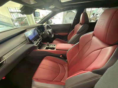 صورة مصغرة 49 لـ 2023 Lexus RX