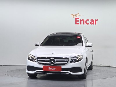 صورة 2 لـ 2016 Mercedes-BENZ E-CLASS