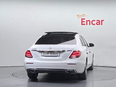 صورة 3 لـ 2016 Mercedes-BENZ E-CLASS