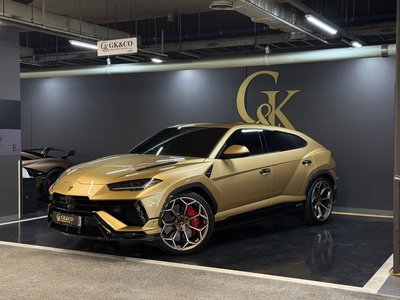 LAMBORGHINI URUS - 5