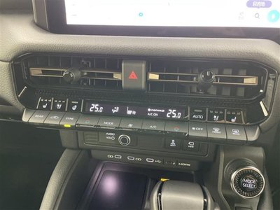 2025 Toyota LAND CRUISER 250 — миниатюра 29