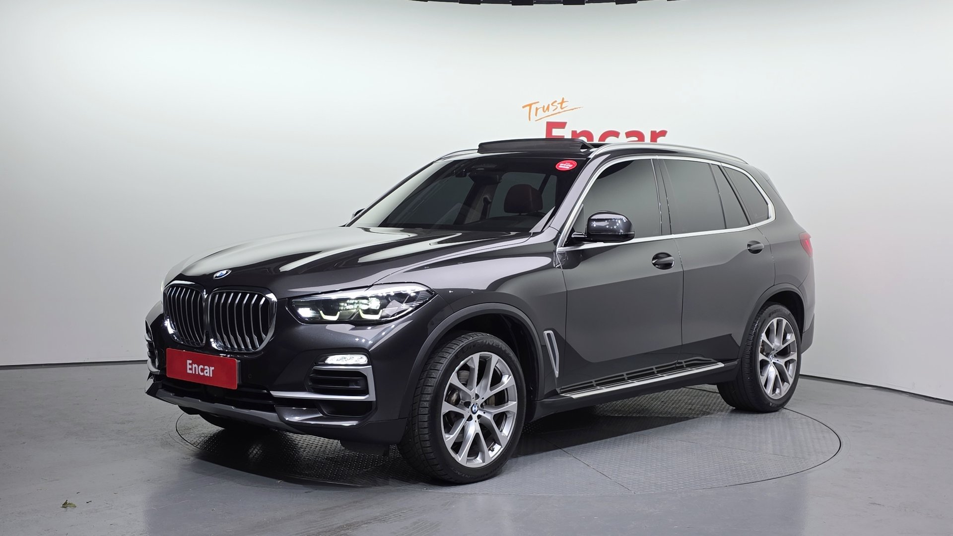 BMW X5 - View 1