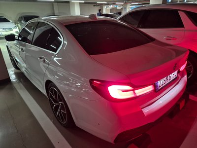 BMW 5 SERIES - 4