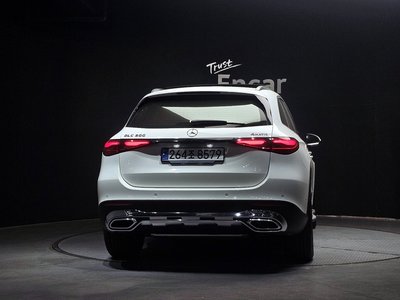 MERCEDES-BENZ GLC - 4