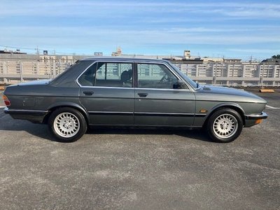 BMW BMW 5 SERIES - 6