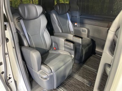 TOYOTA ALPHARD - 9