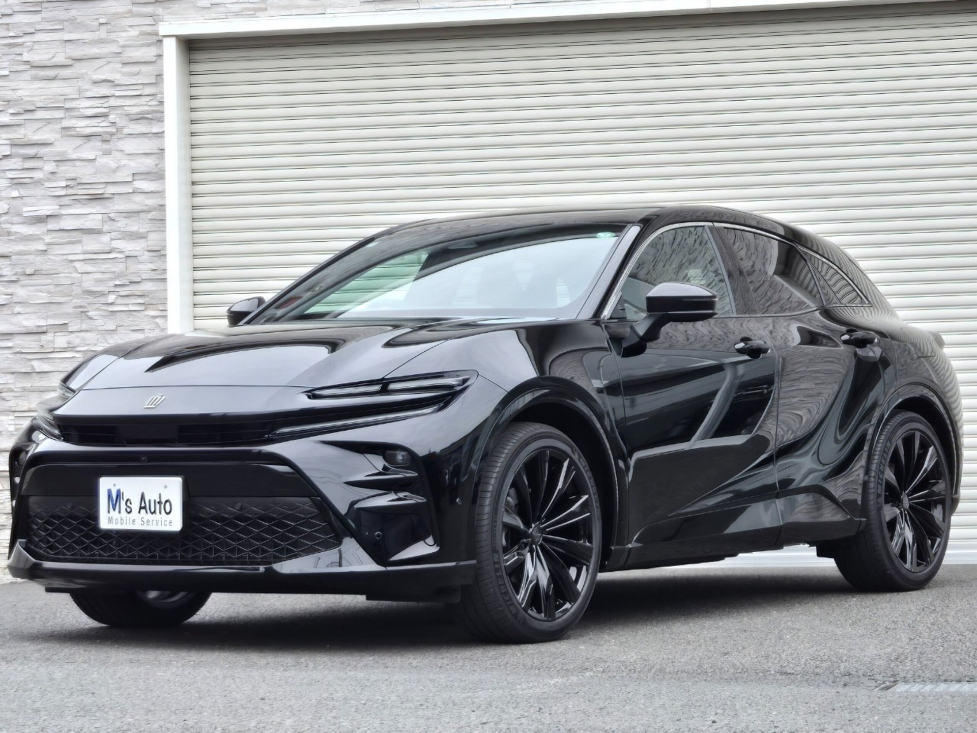 TOYOTA CROWN SPORT - View 1