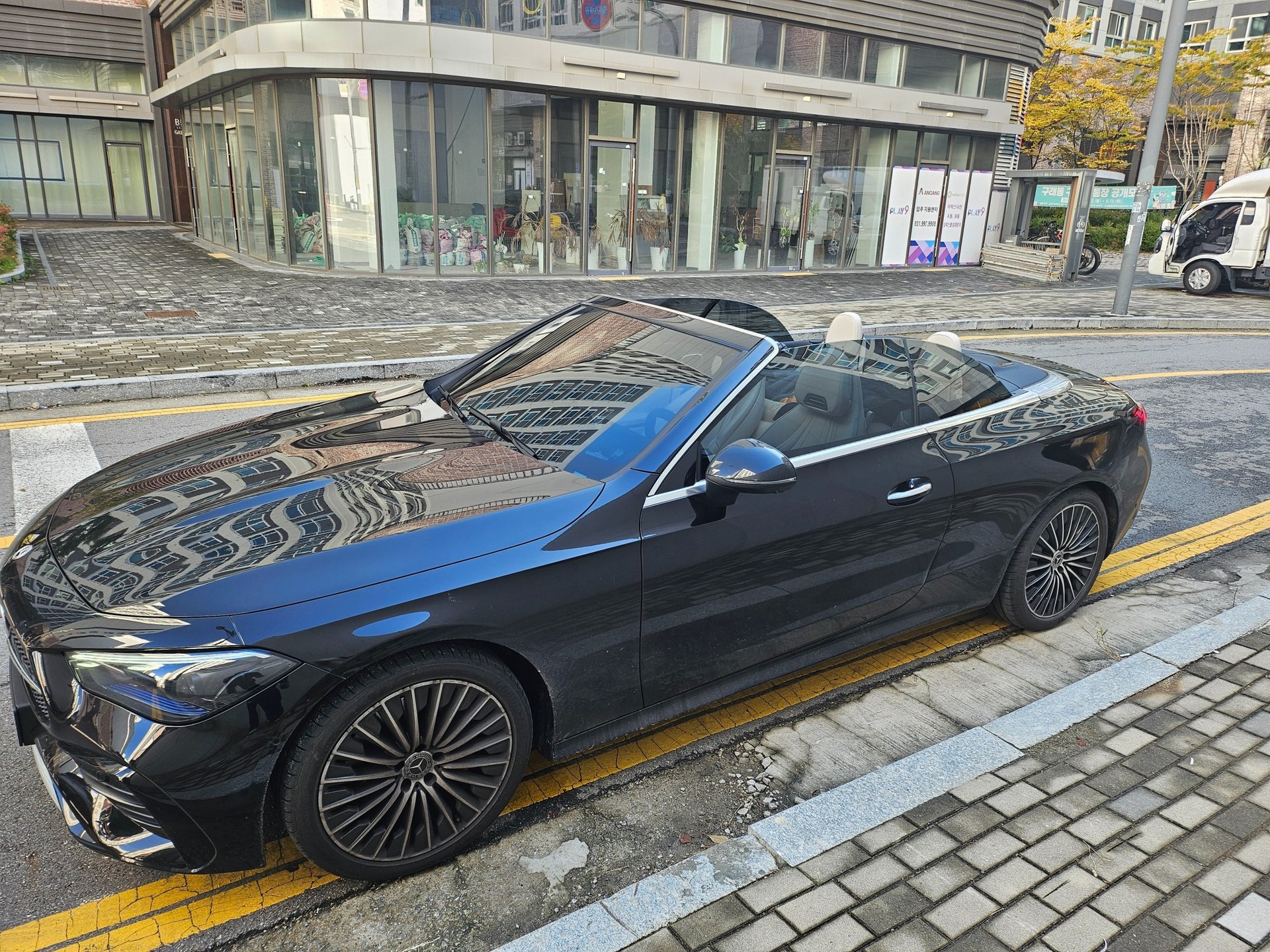 MERCEDES-BENZ CLE - View 1