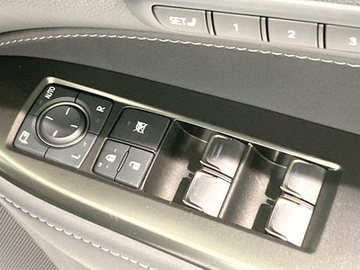 2023 Lexus NX — миниатюра 31