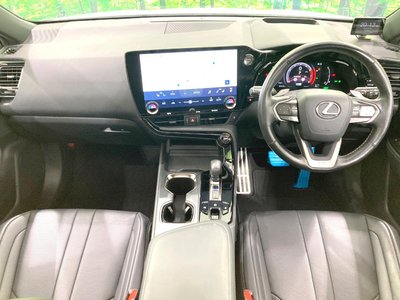 صورة 2 لـ 2023 Lexus NX