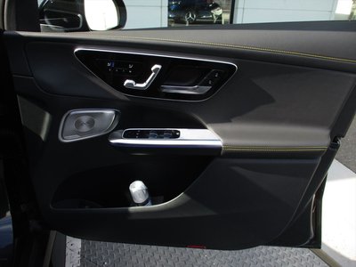 2025 Mercedes-BENZ GLC AMG 缩略图 24