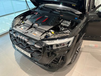 AUDI SQ7 - 7