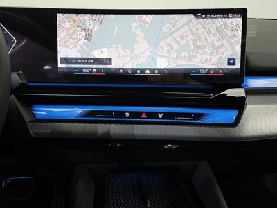 2025 BMW 5 SERIES — миниатюра 20