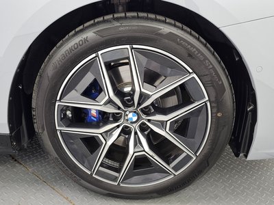 صورة 8 لـ 2025 BMW 5 SERIES