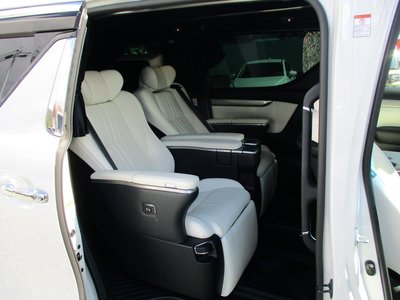 TOYOTA VELLFIRE - 10