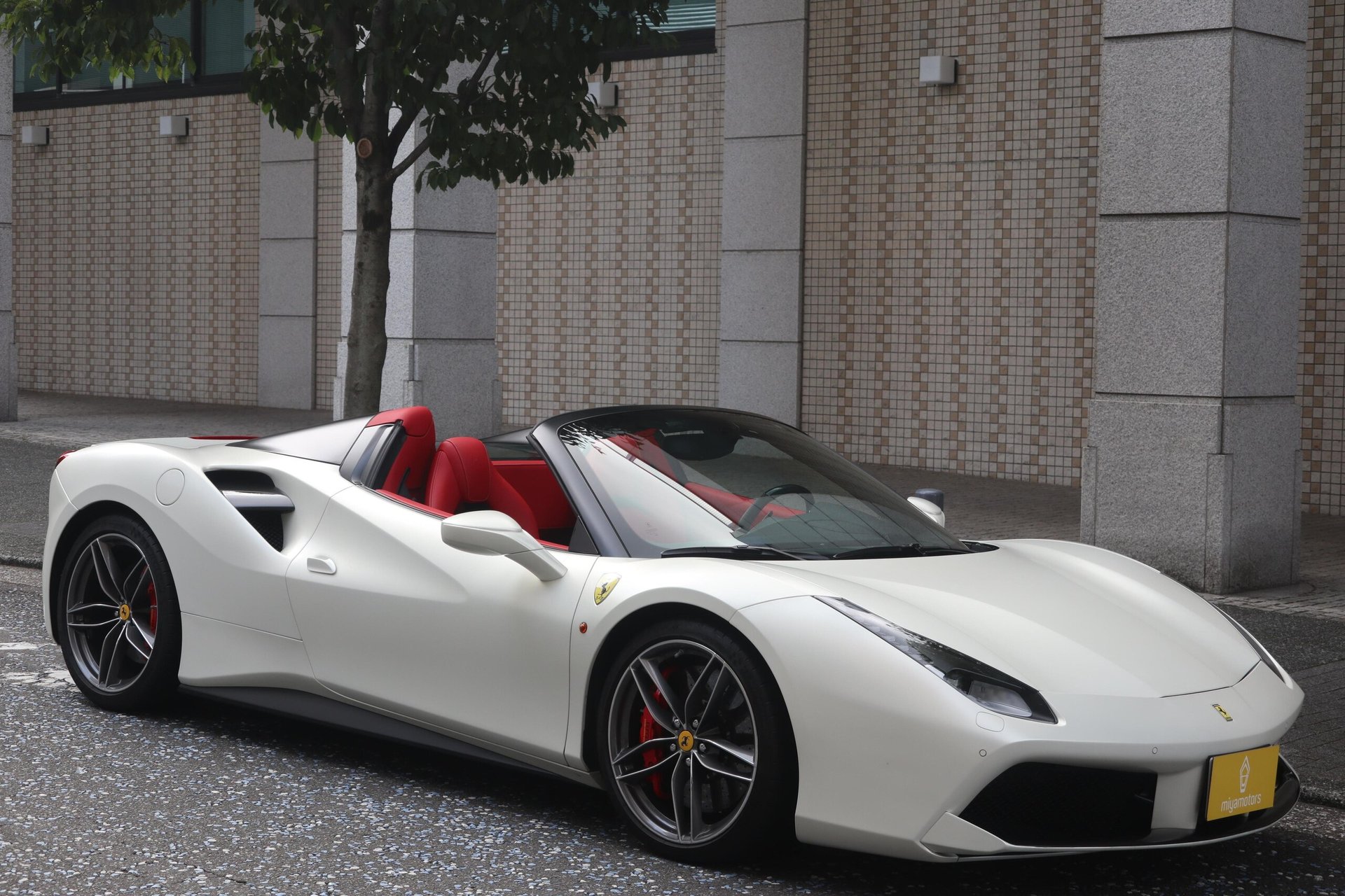 FERRARI 488 SPIDER - View 1