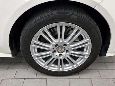 MERCEDES-BENZ E-CLASS - 6