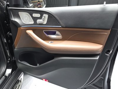 2025 Mercedes-BENZ GLS 缩略图 14