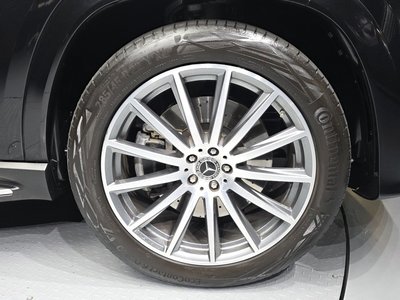 MERCEDES-BENZ GLS - 8