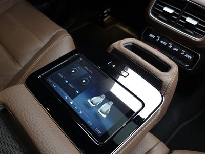 2025 Mercedes-BENZ GLS 缩略图 30