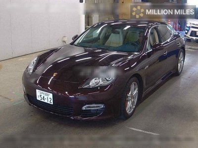 PORSCHE PANAMERA - 4