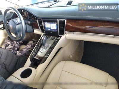 PORSCHE PANAMERA - 3