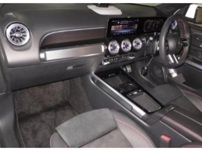 MERCEDES-BENZ GLB - 3