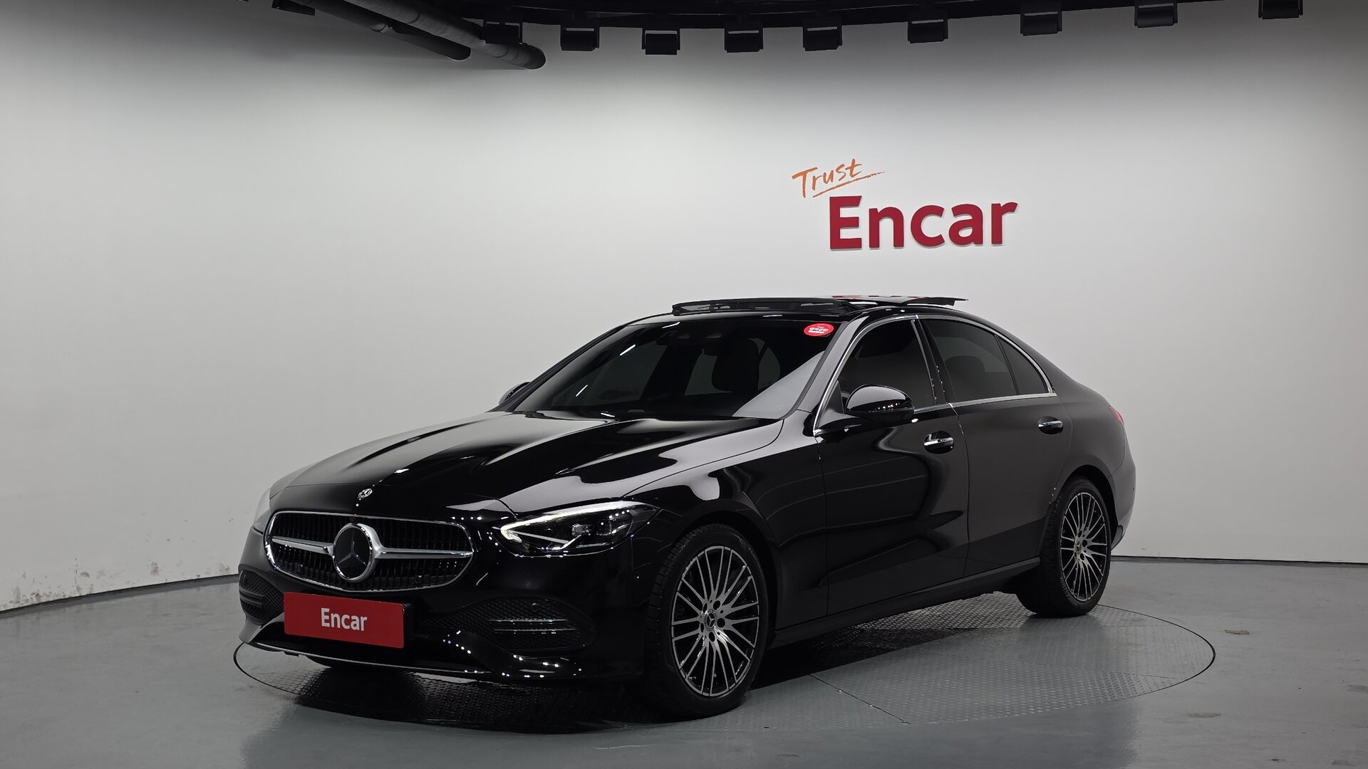 MERCEDES-BENZ C-CLASS - View 1