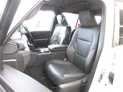 صورة مصغرة 28 لـ 2026 Toyota LAND CRUISER 250