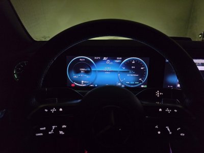 MERCEDES-BENZ E-CLASS - 9