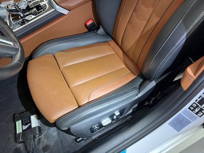 BMW 8 SERIES - 8