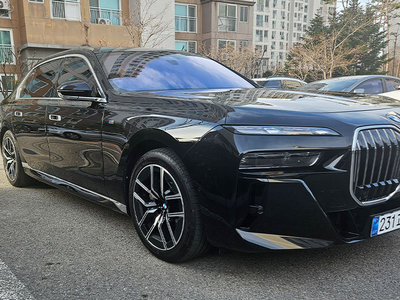BMW 7 SERIES - 3
