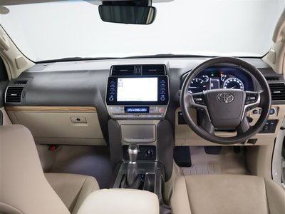 TOYOTA LAND CRUISER PRADO - 5