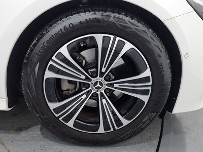 MERCEDES-BENZ E-CLASS - 6