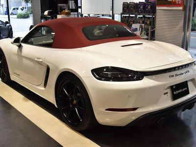 2022 Porsche 718 photo 10