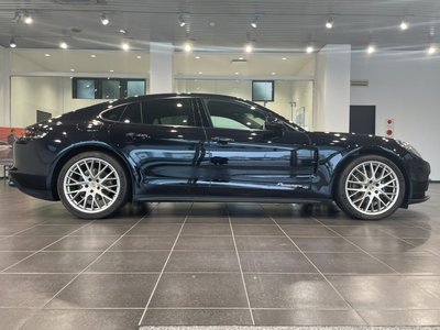 PORSCHE PANAMERA - 5
