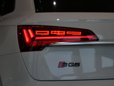 AUDI SQ5 - 5