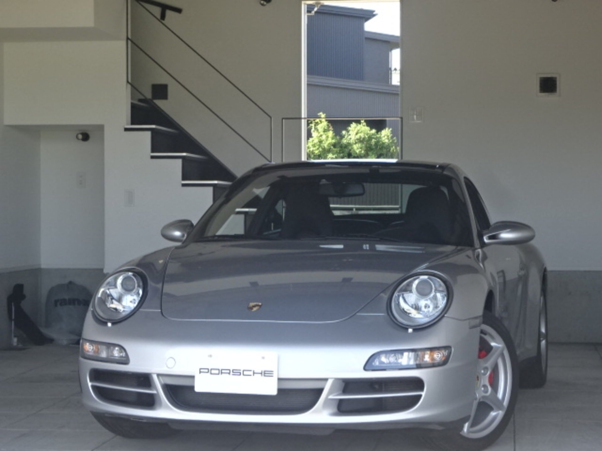 PORSCHE 911 - View 1