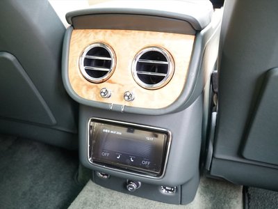 2022 Bentley BENTAYGA — миниатюра 56