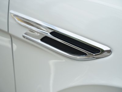 2022 Bentley BENTAYGA — миниатюра 35