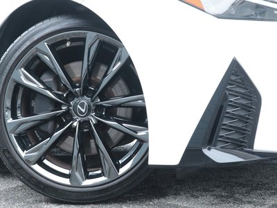 2022 Lexus IS 照片 10